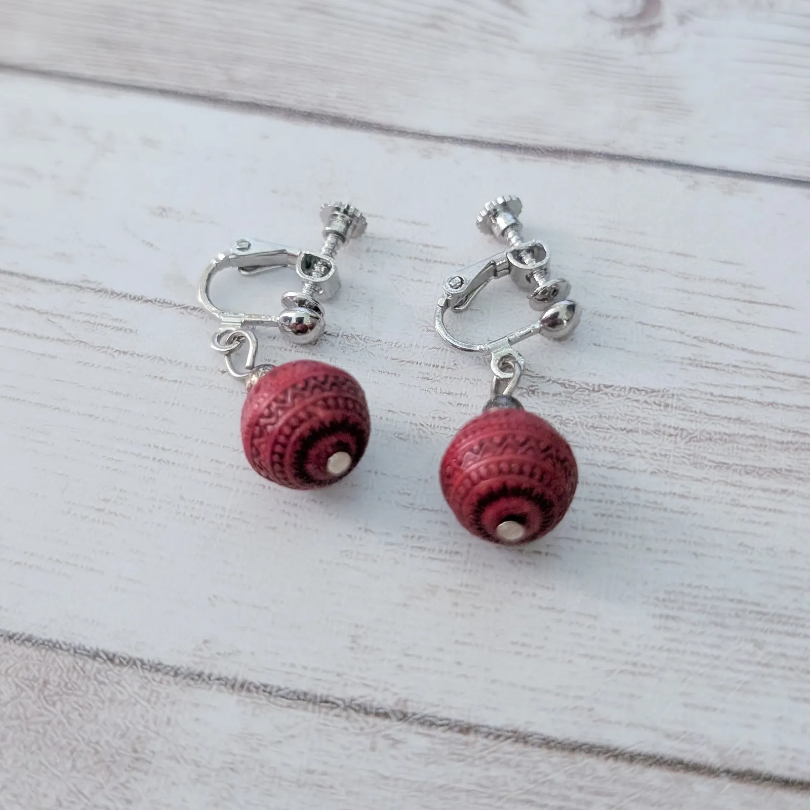 Vintage Clip On Earrings Dark Red Patterned Ball Dangle - Image 6