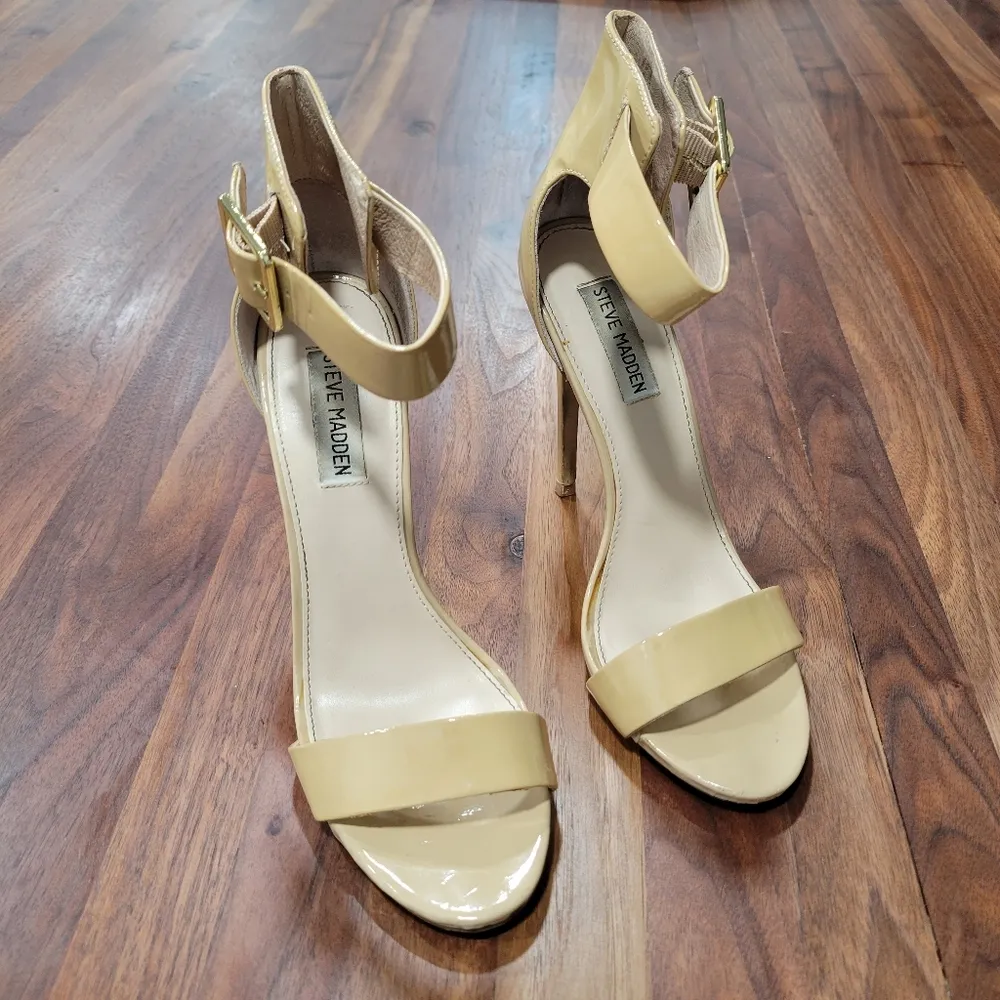 Steve Madden Marlenee Heel Size 8.5 - Image 2