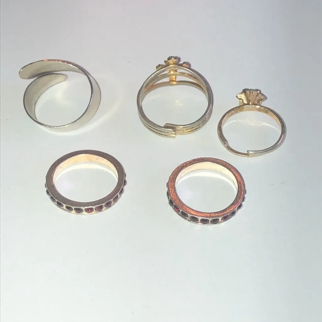 Lot of 5 Vintage Gold Tone & Silver Tone Boho Rings Adjustable & Size 6 & 8 - Image 3