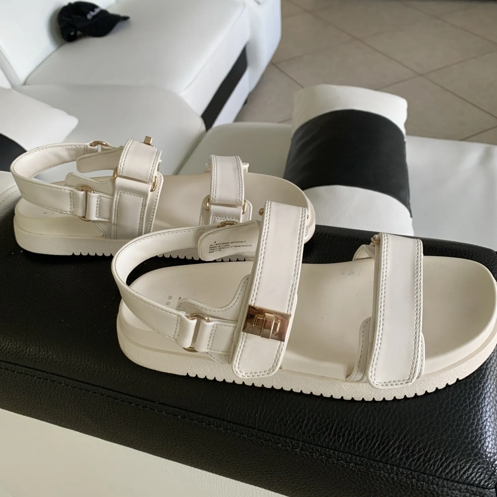 A New Day Sandals Womens 8 Jonie Slingback White Faux Leather Casual - Image 5