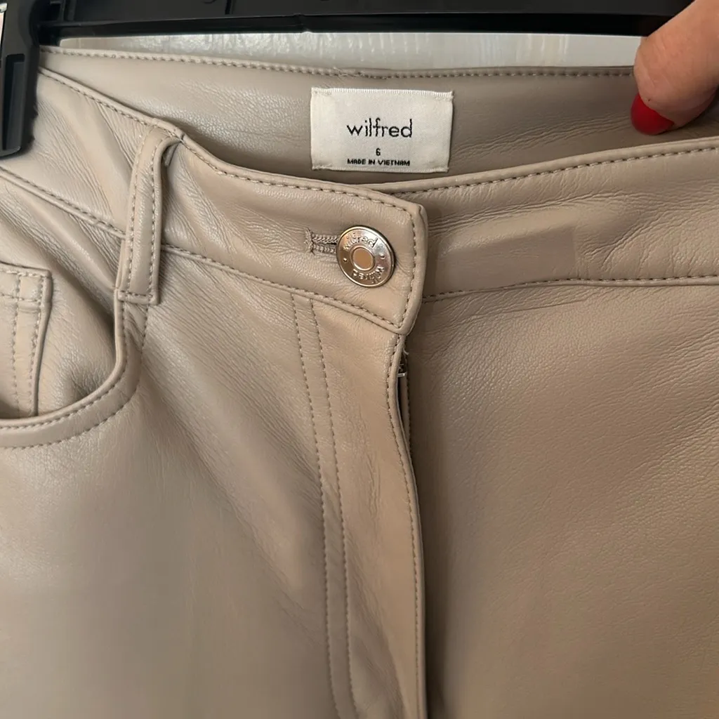 Aritzia Wilfred 6 taupe beige leather pants faux Melina nwot - Image 5