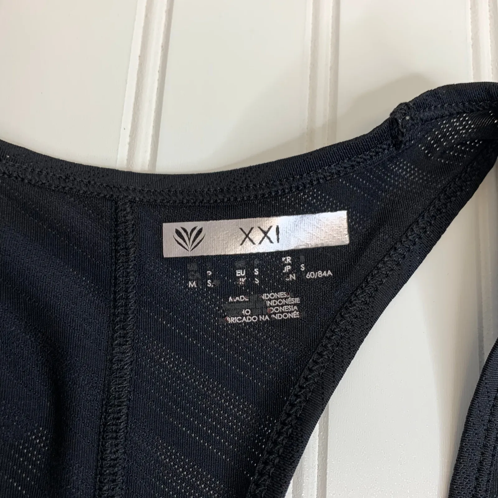 Black Microfiber Tank Top  Sz Medium Racer Back Flowy Loose Fit - Image 7