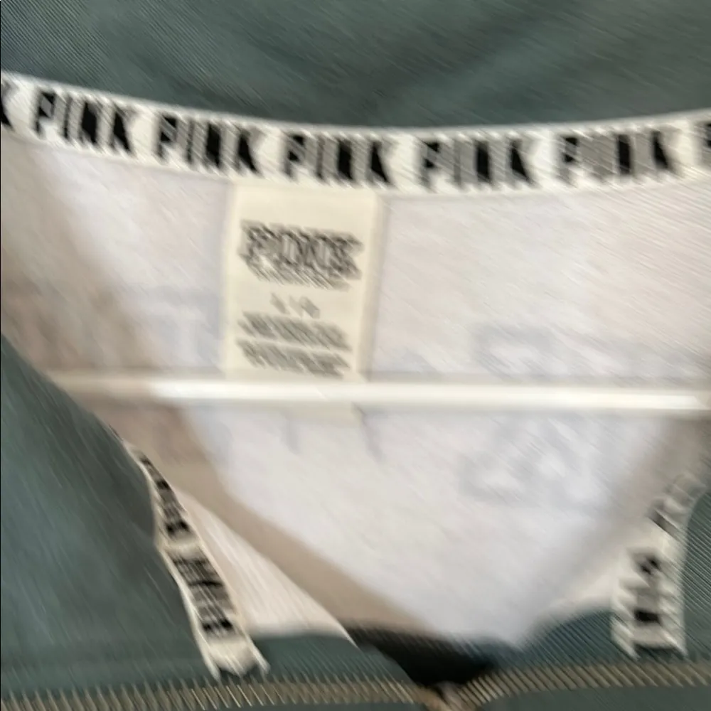 Victoria's Secret PINK Quarter - Image 2