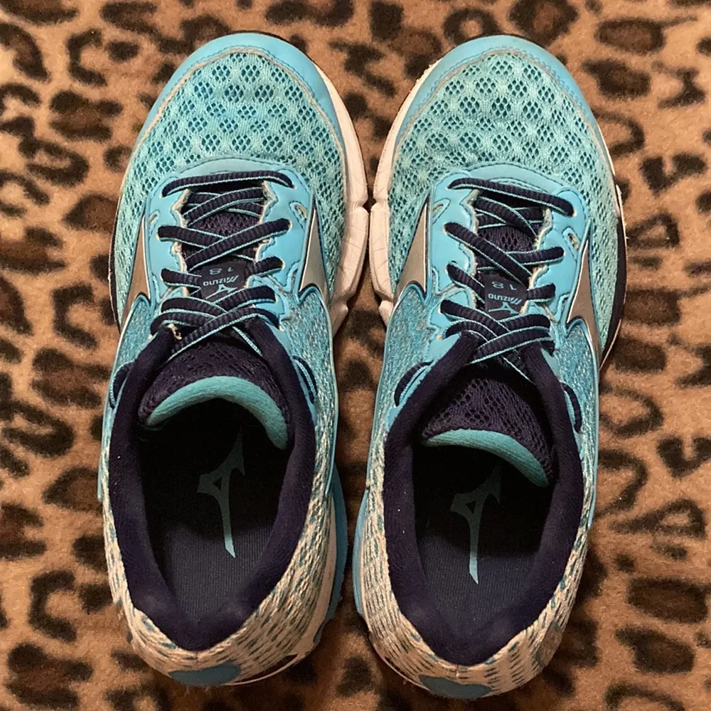 Mizuno Running Shoes MIZUNO Wave Rider 18 Blue Running Shoes Women’s Size 6 - Image 2