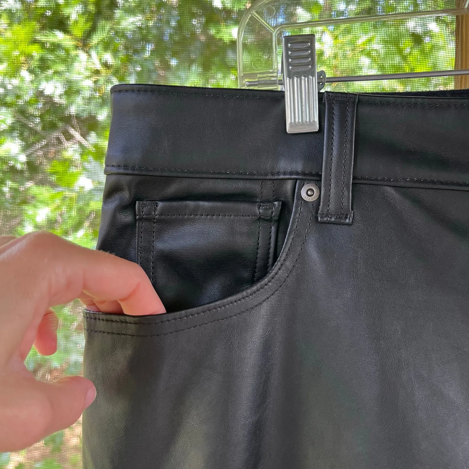 Gap Women's Cheeky Straight High Rise Pants Black Vegan Leather Size 18R. NEW - Image 5