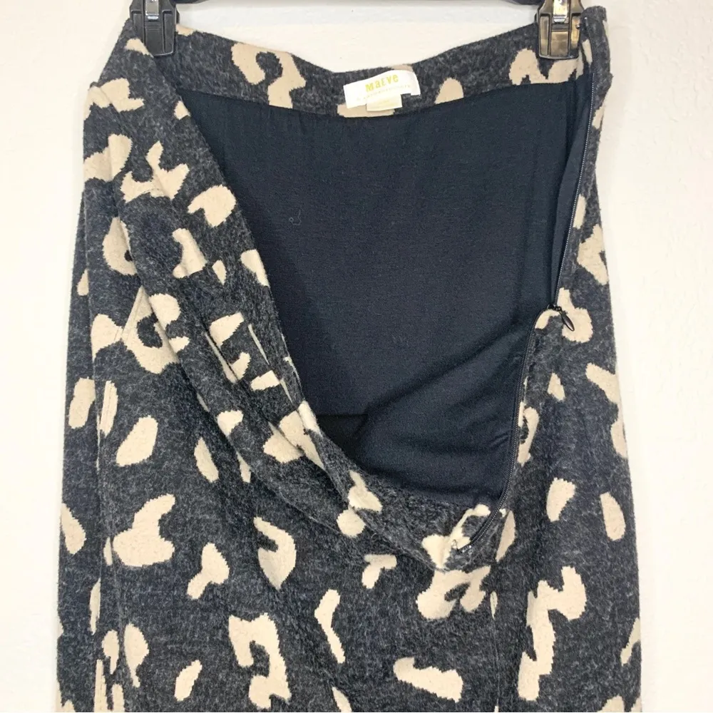 Anthropologie Maeve Delphine sweater knit pencil skirt Leopard print Size M - Image 5