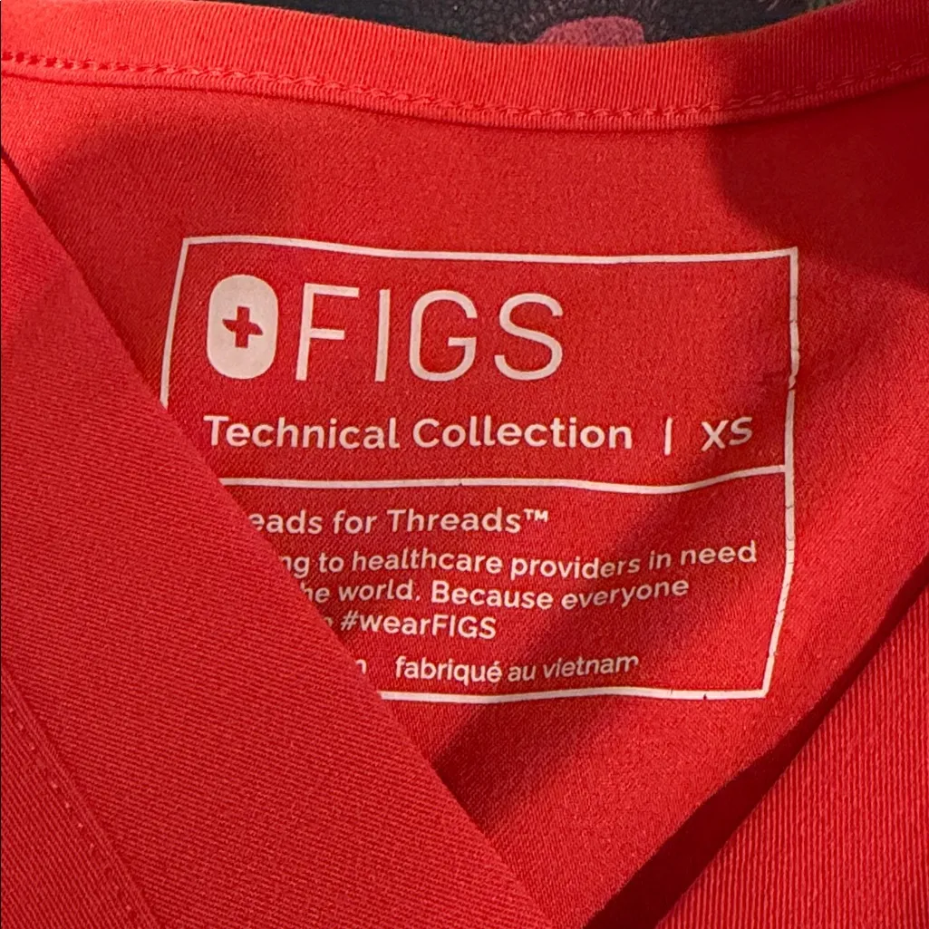 Figs set Bright‎ Coral Jogger pants and top XS women’s - Image 7