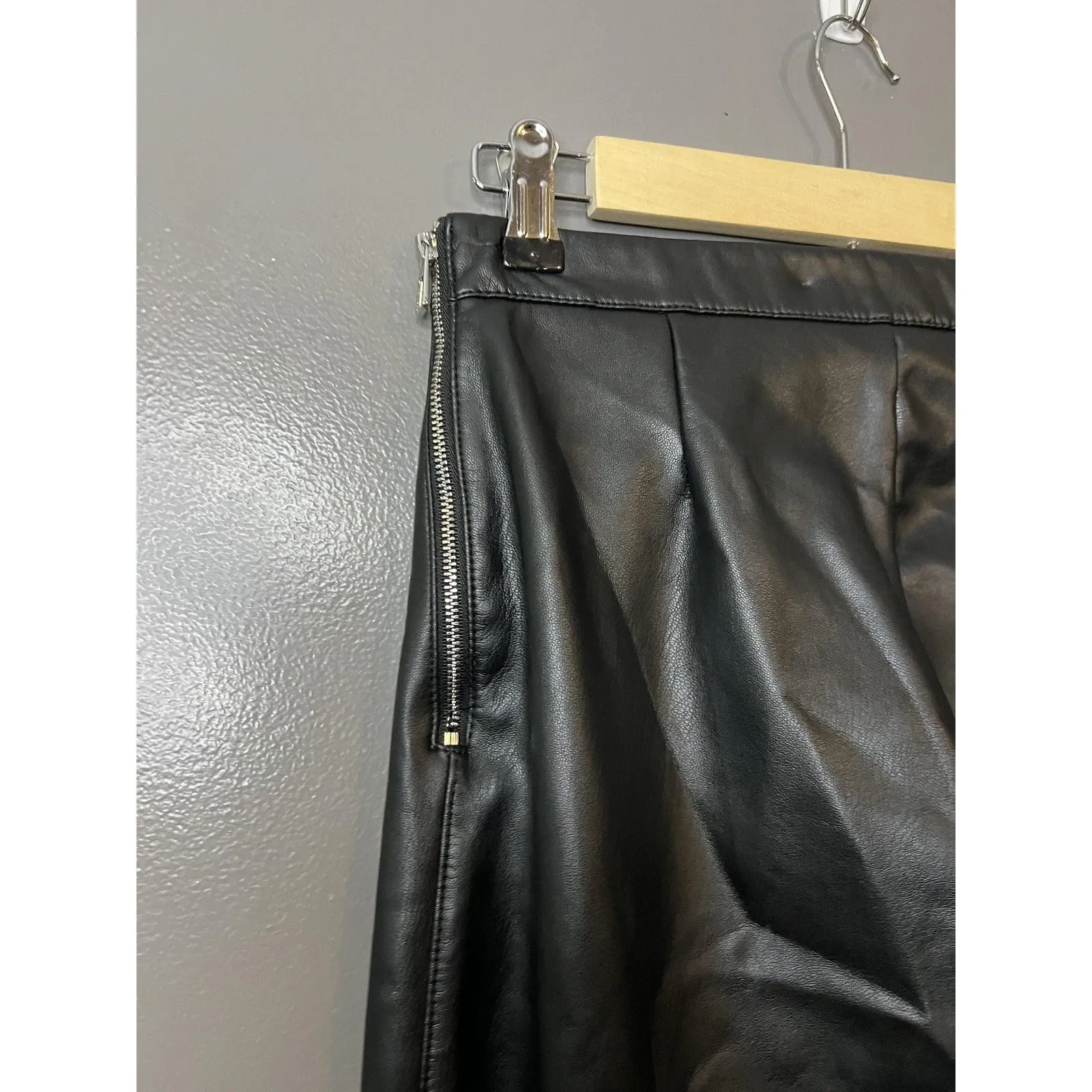 Bershka Faux Leather Leggings Womens Large Black High Rise Stretch Ankle Pants - Image 7