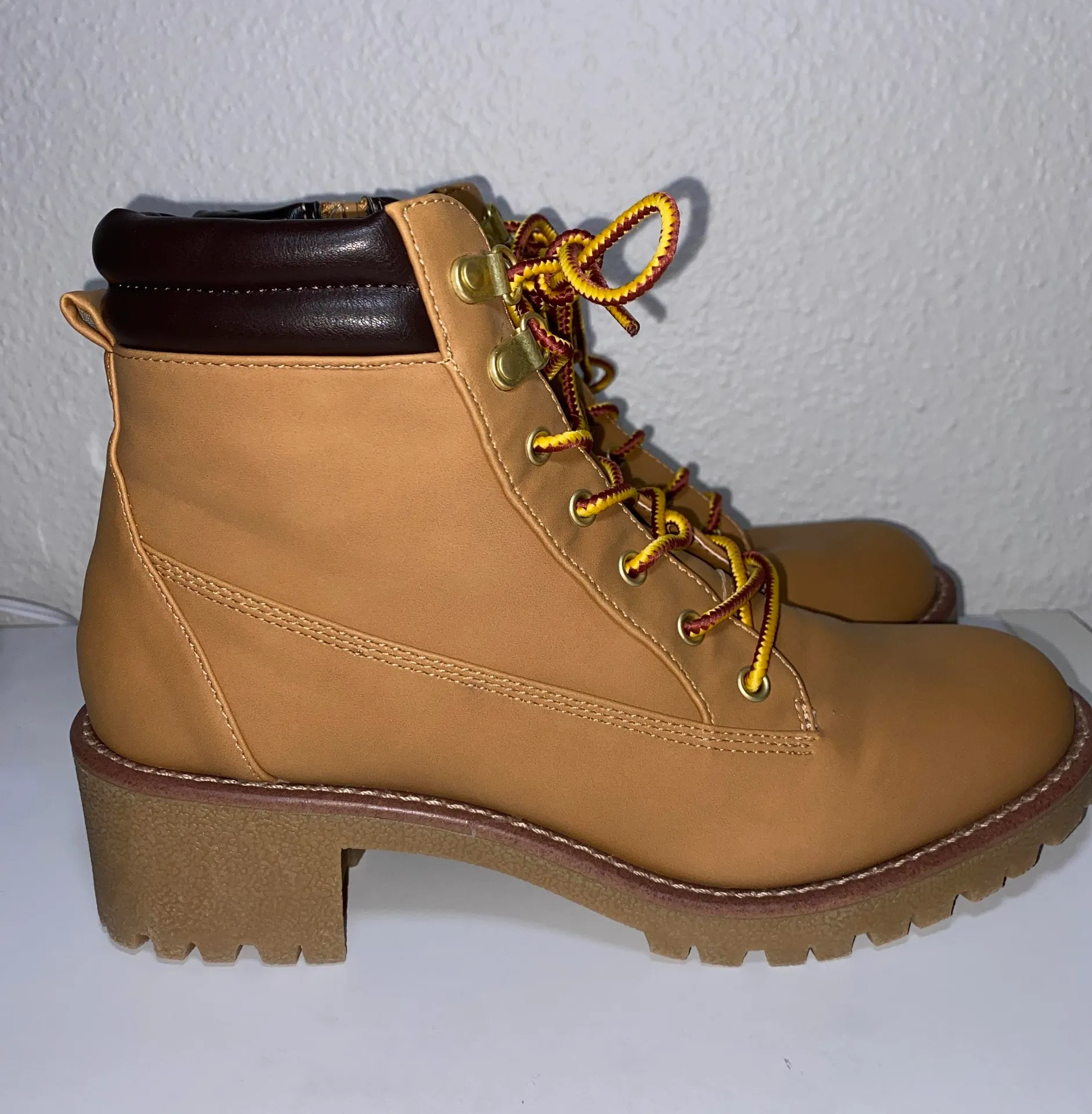Mabry’s Boots! Tan Size 9.5 - Image 2
