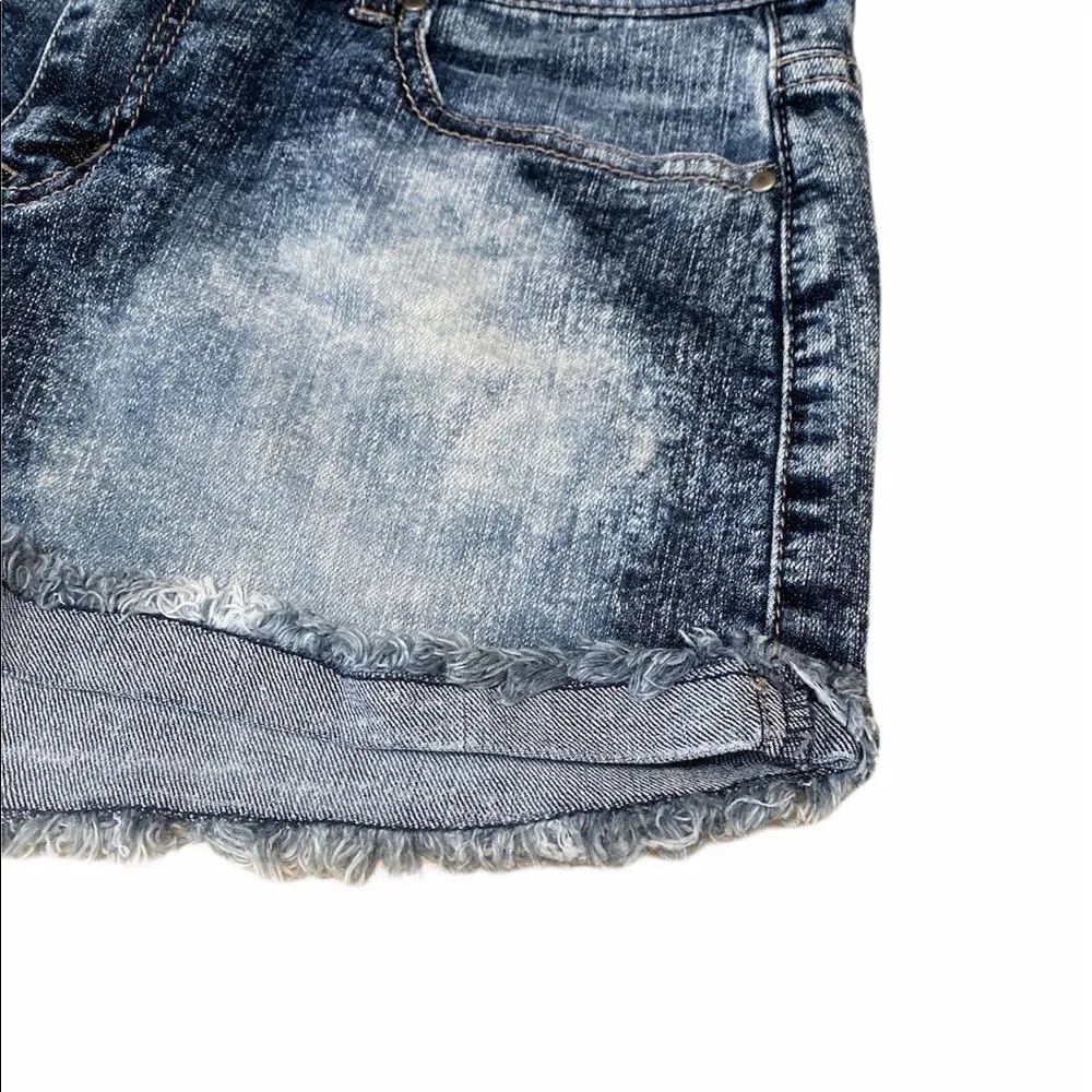 FOREVER 21 US 27 Skimpy Jeans Shorts - Image 2