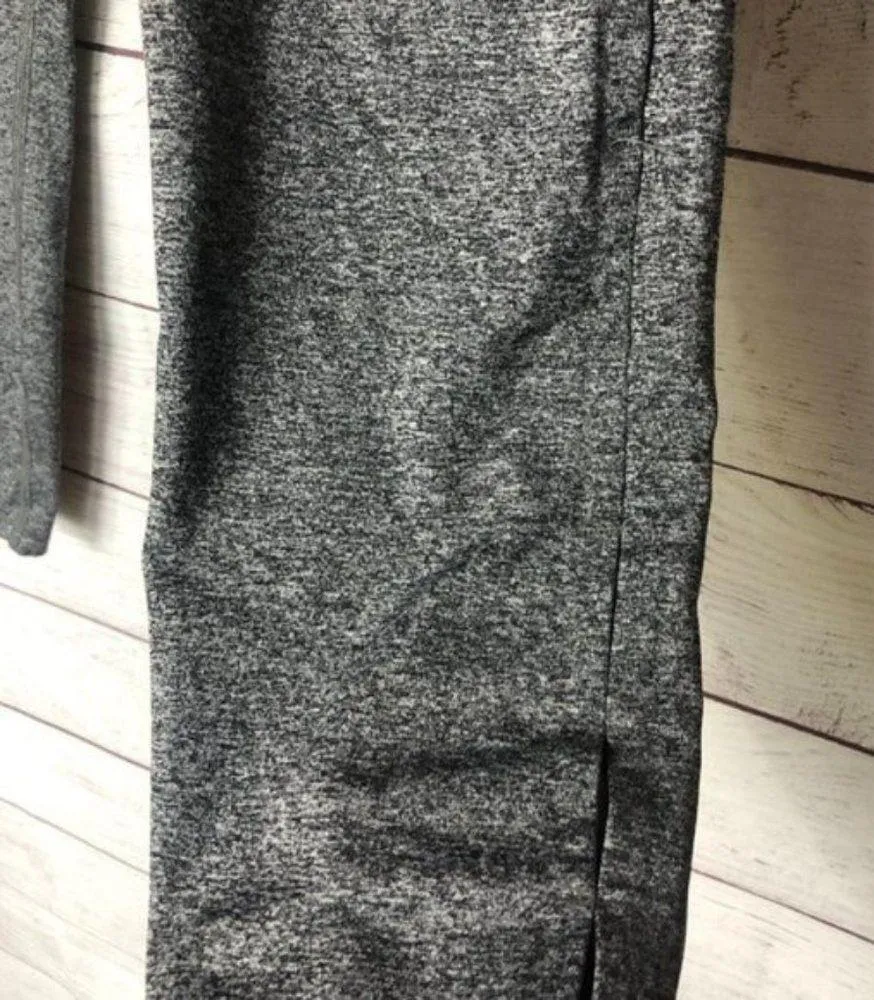 Forever 21 Grey Crop Athletic Pants L - Image 3