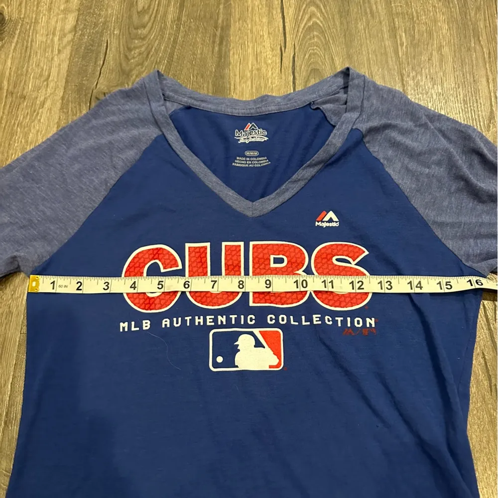 Chicago Cubs Shirt Women's Medium Blue Short Sleeve Tee Majestic MLB Ladies - Image 7
