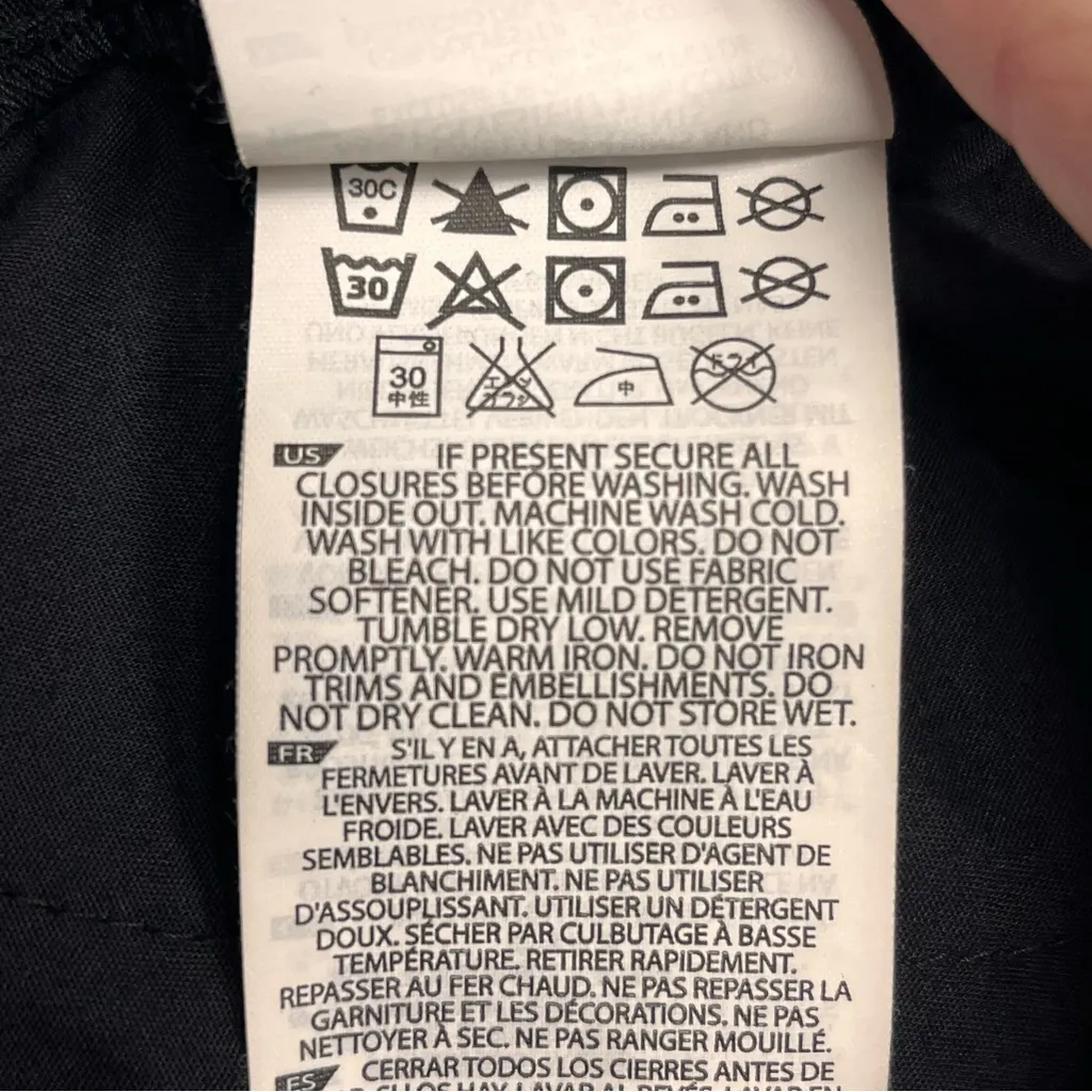 Imperfect 5.11 Tactical capri pants black cargo pants size 18 regular pockets - Image 13