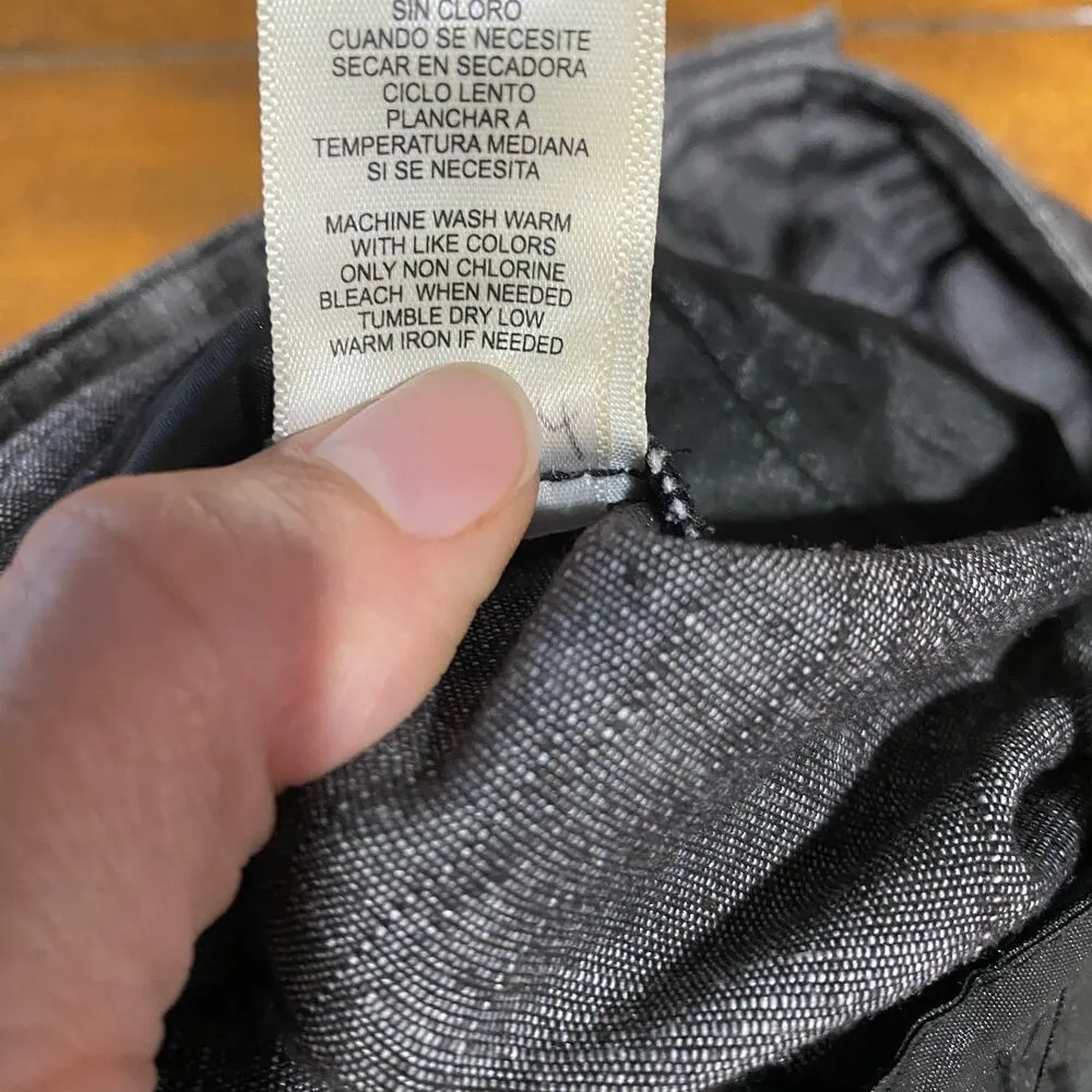 Daisy Fuentes Black Chino Shorts Sz 10 - Image 2