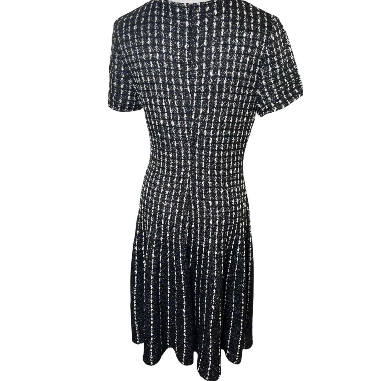 Quiet Luxury Black White Textured Knit Midi Dress St John Women 8 - Image 4