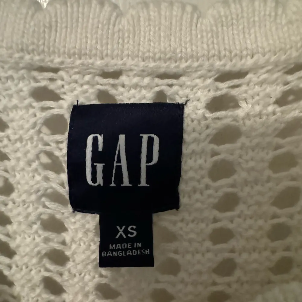 Gap White Flutter Sleeve Crochet Short Sleeve Sweater | XS - Image 6