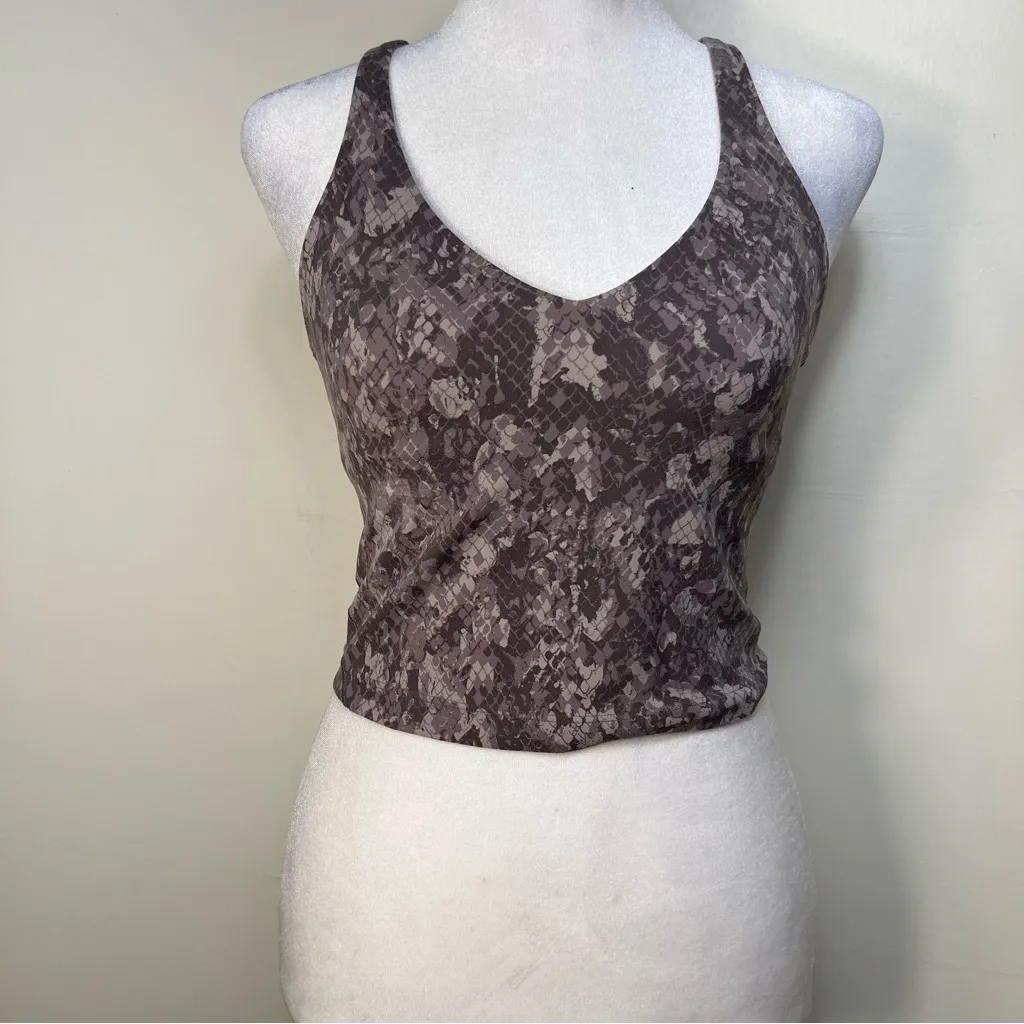 Lululemon snakeskin pattern align tank size 6 yoga top 
Camo snake print no pads - Image 7