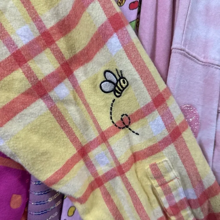 Disney x cakeworthy Winnie the Pooh flannel unisex M - Image 3