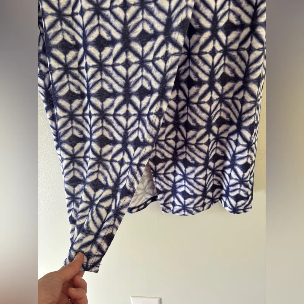 Athleta Breezy Bella Tank Top Womens M Blue Sleeveless Crew Neck Split Back - Image 5