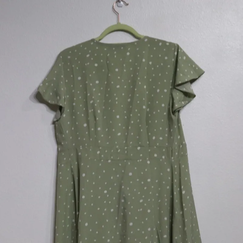 Misguided Petite Sage Spot Wrap Midi Dress Sz 8 NWOT - Image 8