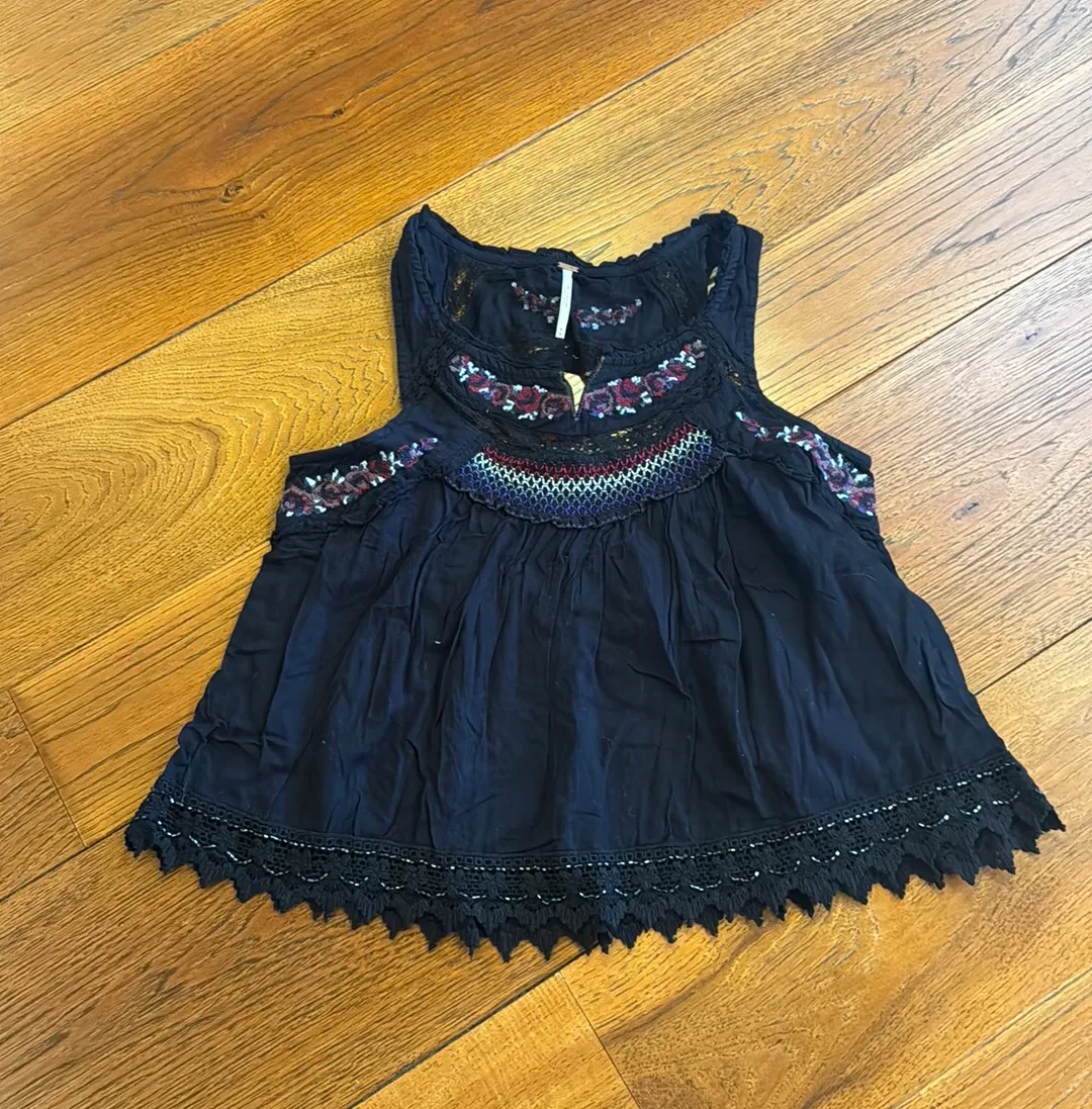 Embroidered Beaded Tank Top - Image 4