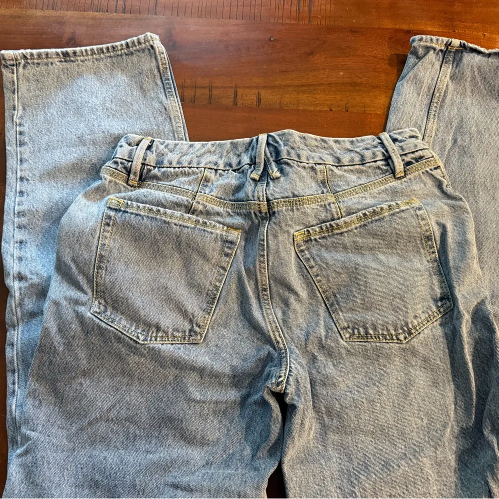 Good American Blue Acid Wash Jeans - Image 4