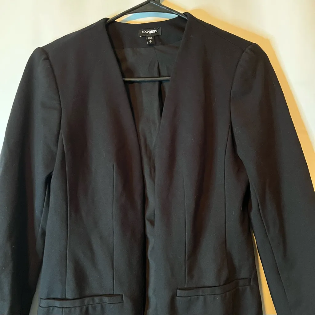 Express Elegant Black Women's Suit Jacket - Image 3