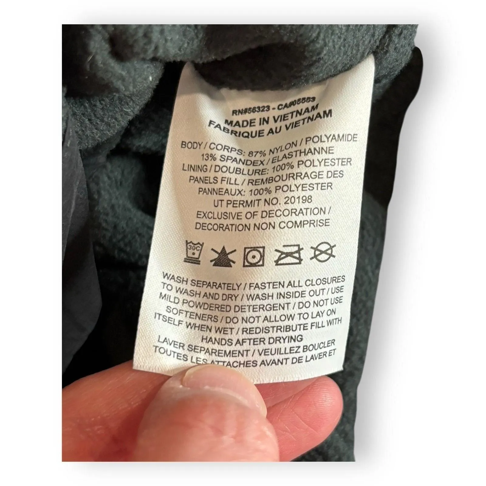 Nike Therma-fit Loose Fit Black Vest All Over Swoosh Women's M FV7783-010 $250 - Image 6