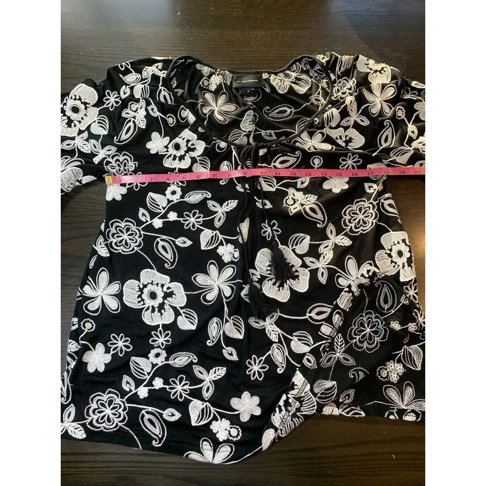 Liv Los Angeles Boho Cottagecore Blouse Womens Small Floral Embroidered Tassels‎ Black - Image 8