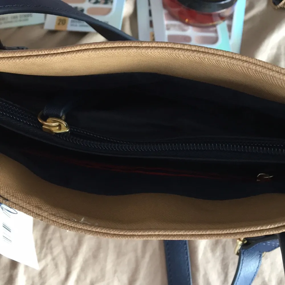 New Tommy Hifiger Camel & Navy Triple Entry Satchel Crossbody Bag - Image 4