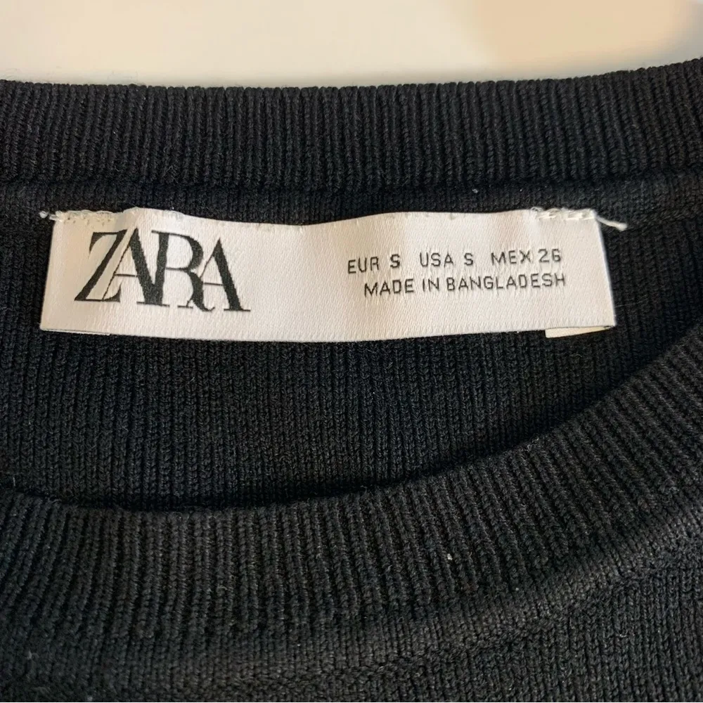 ZARA Black Cropped Stretchy Tank Top Size S - Image 5