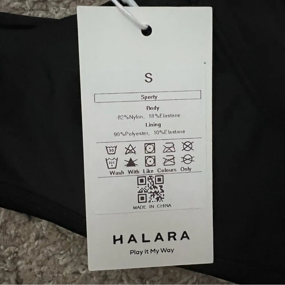 Halara Solid U Neck Bikini Top Swimsuit Small Women’s Black NWT - Image 4