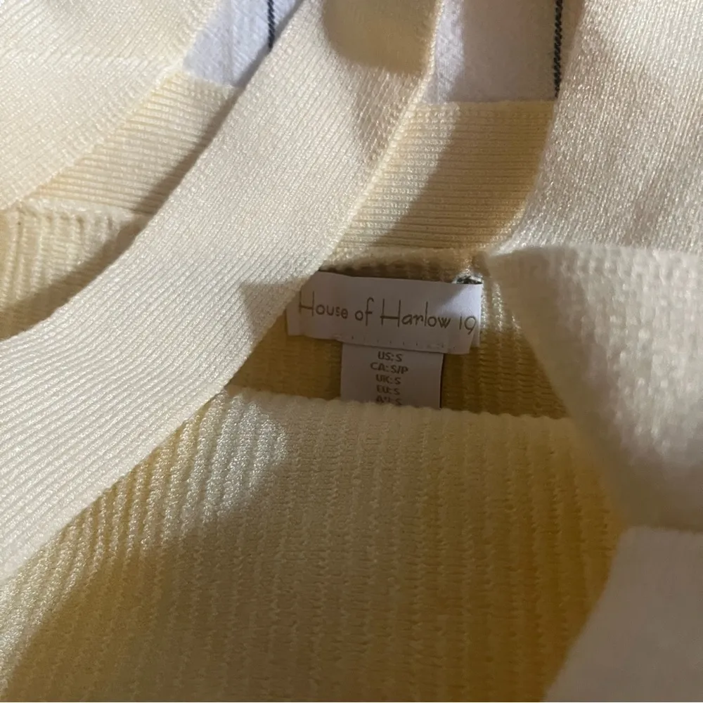 House of Harlow 1960 sunshine yellow cropped ribbed tank size small - Image 2