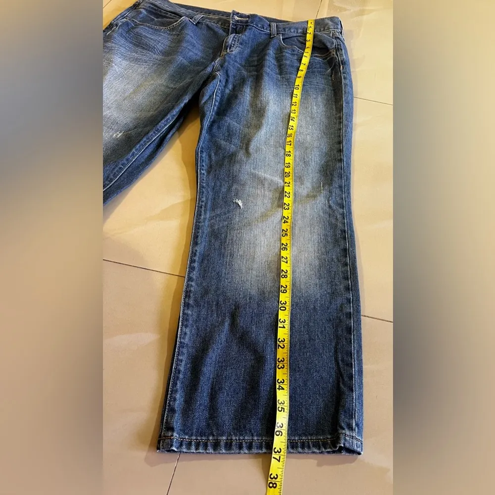 Gap size 18 /34 slim boyfriend women’s  jeans medium Brinkley wash light blue - Image 9