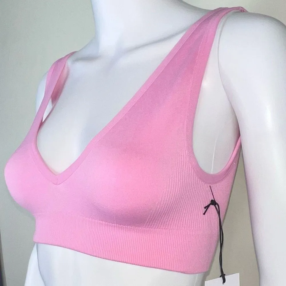 WeWoreWhat Solid V-Neck Bra Top in Pink Lilac - Image 3