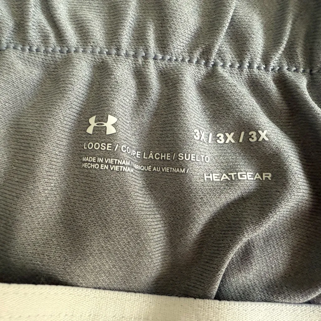 Under Armour Women's Play Up Athletic Shorts in Gray and White NWT 3X - Image 6