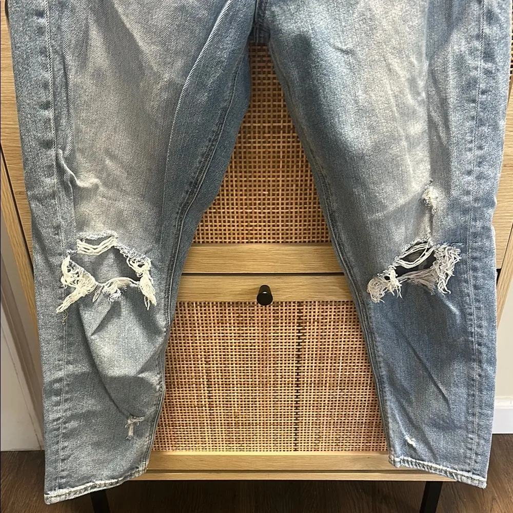 American Eagle Outfitters Blue Mom Jeans - 2 short - Image 2