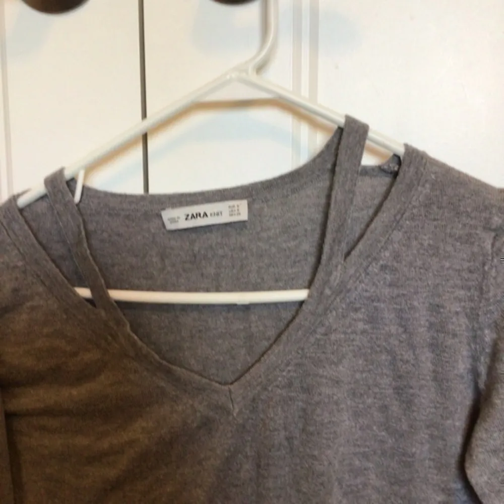 Zara Grey Cropped Knit Sweater Size small - Image 10