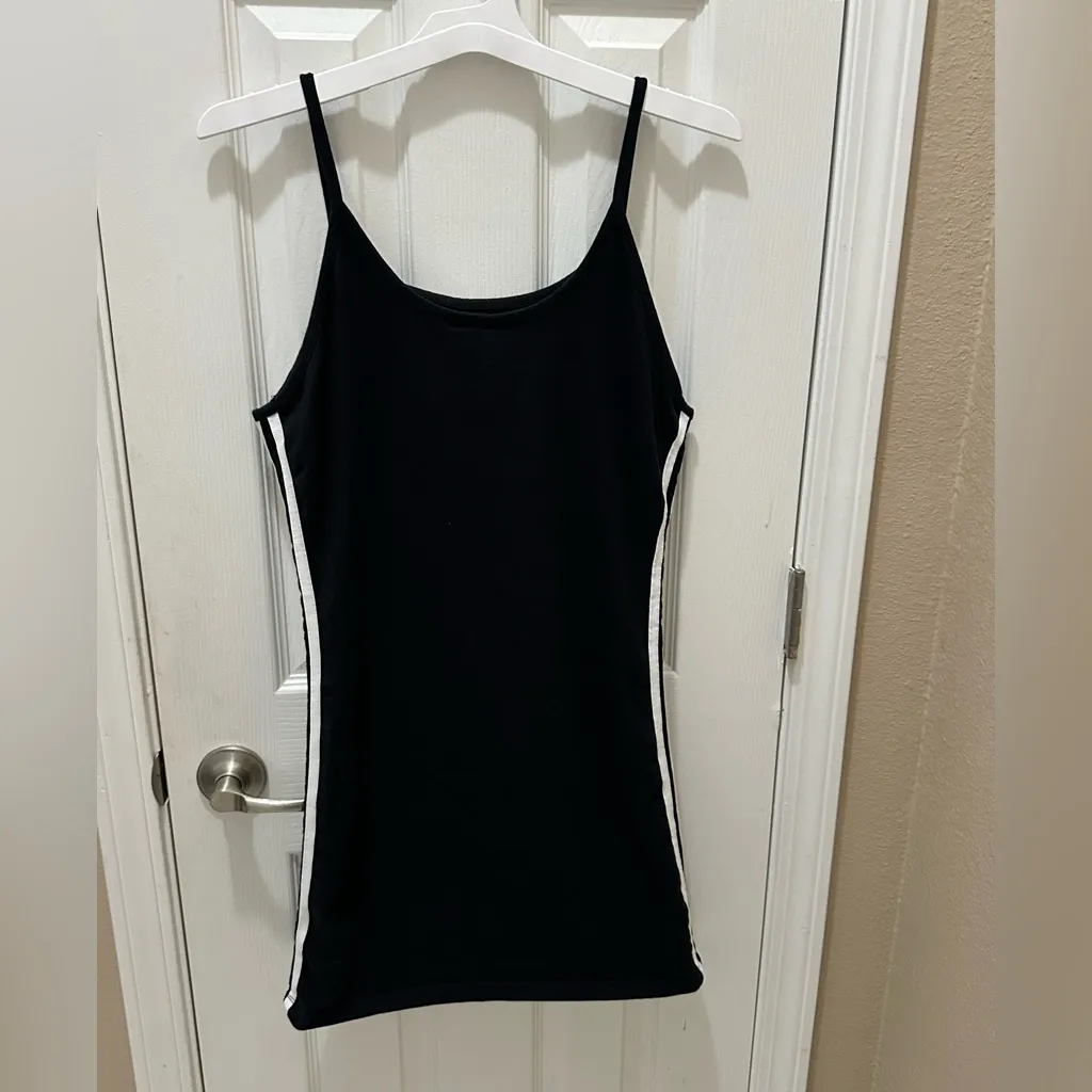 ADIDAS Black Tennis Dress with White Stripes Size Large - Image 11
