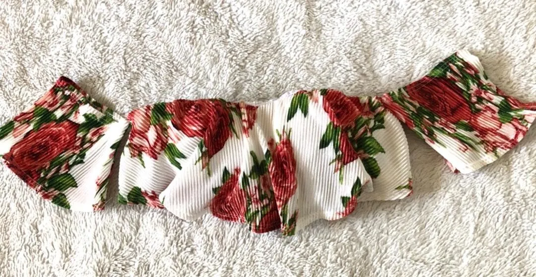 Pleated Floral Off The Shoulder Crop Top - Image 8