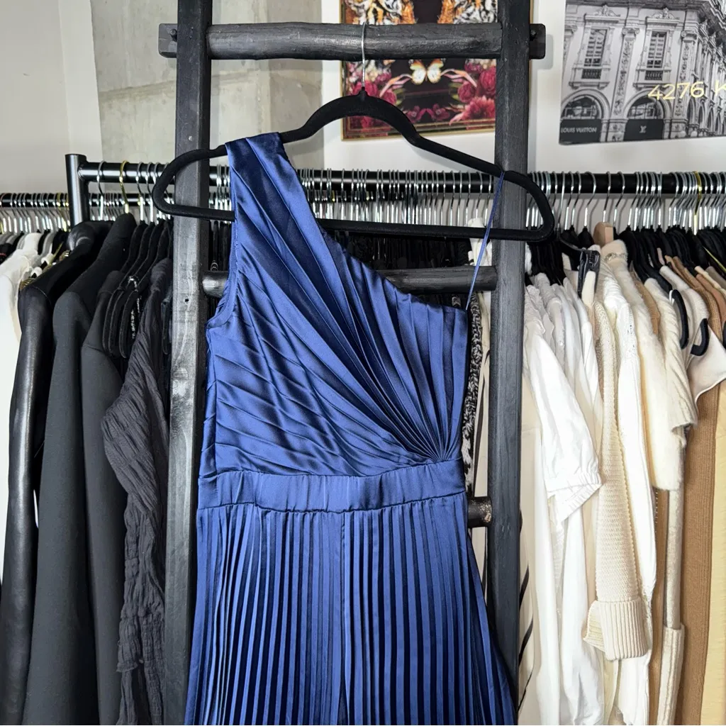 Abercrombie & Fitch Giselle Pleated One-Shoulder Jumpsuit in Navy Satin - Image 8