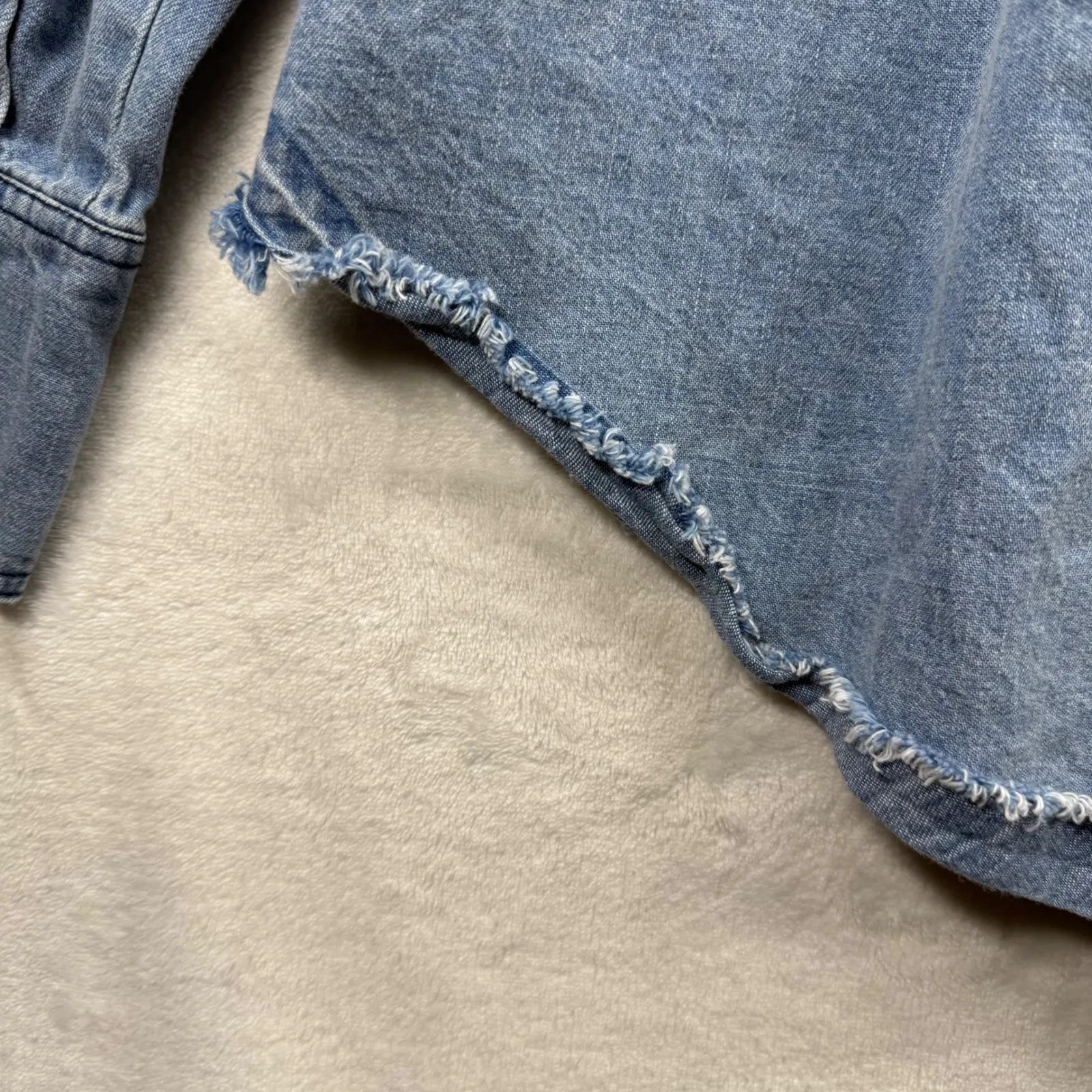 We The Free Another Love Denim Tunic Top Smocked Frayed Hem Blue Extra Small‎ - Image 11