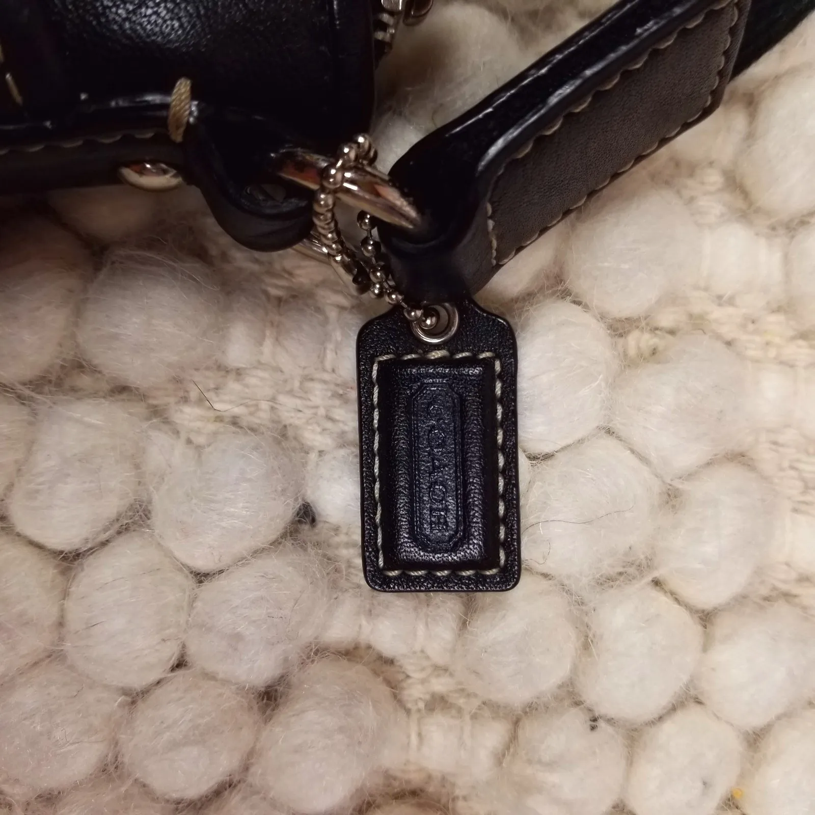 Coach Black Leather SwingPack Crossbody Purse - Image 5