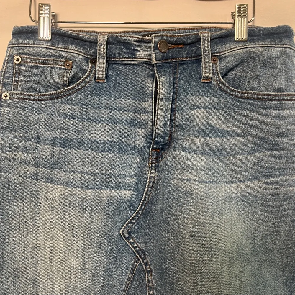 J Crew Mercantile Denim Mini Skirt Womens Size 8 Raw Hem Cowgirl Rodeo Country - Image 2