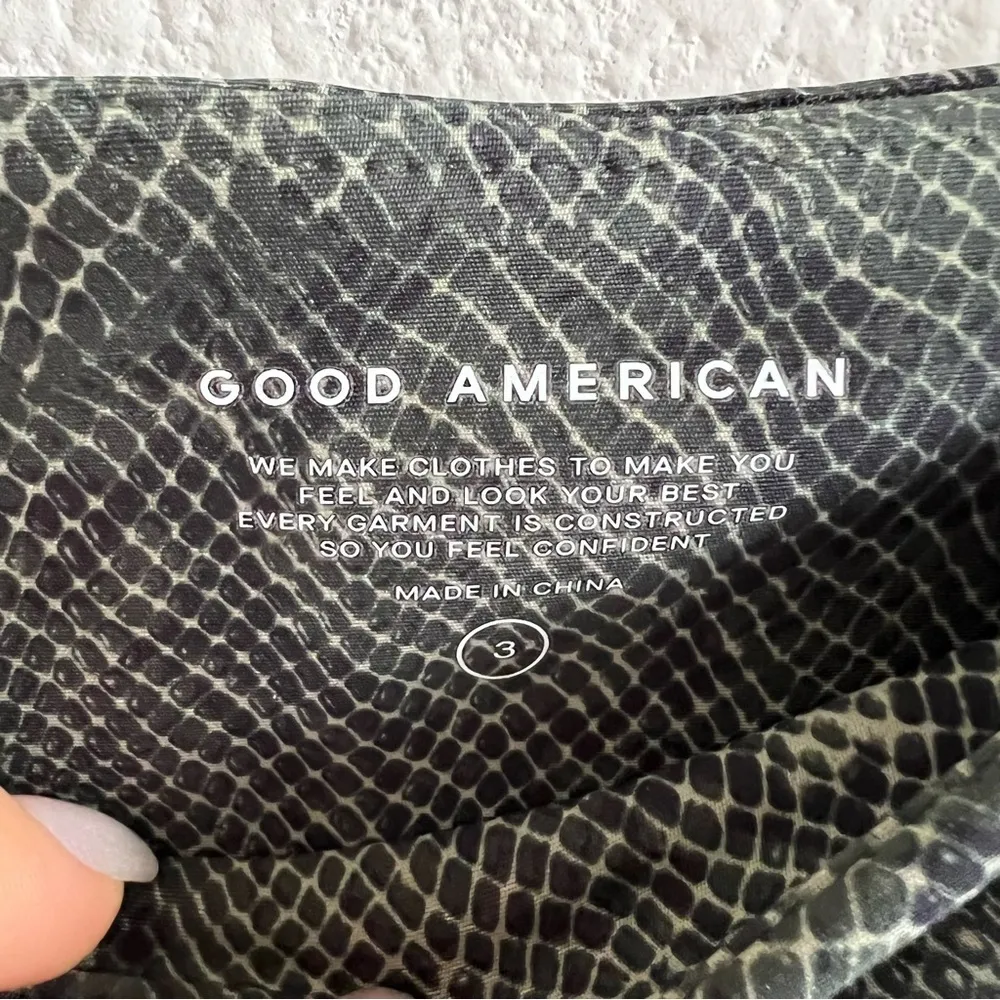 NWT Good American Eco Sheen Print 7/8 Active Legging Hunter Snake Size 3 - Image 6