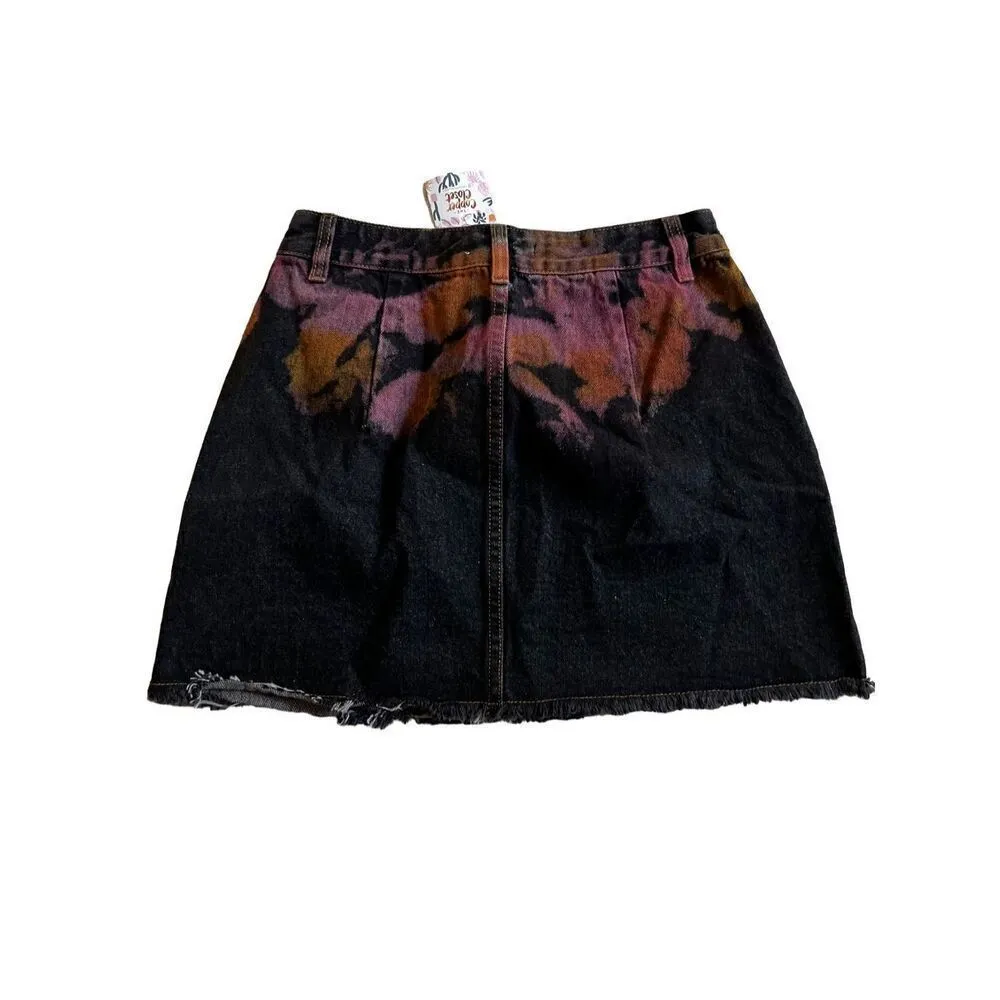 Cloud Ten Raw Hem Tie Dye Splash Denim skirt Size M - Image 3