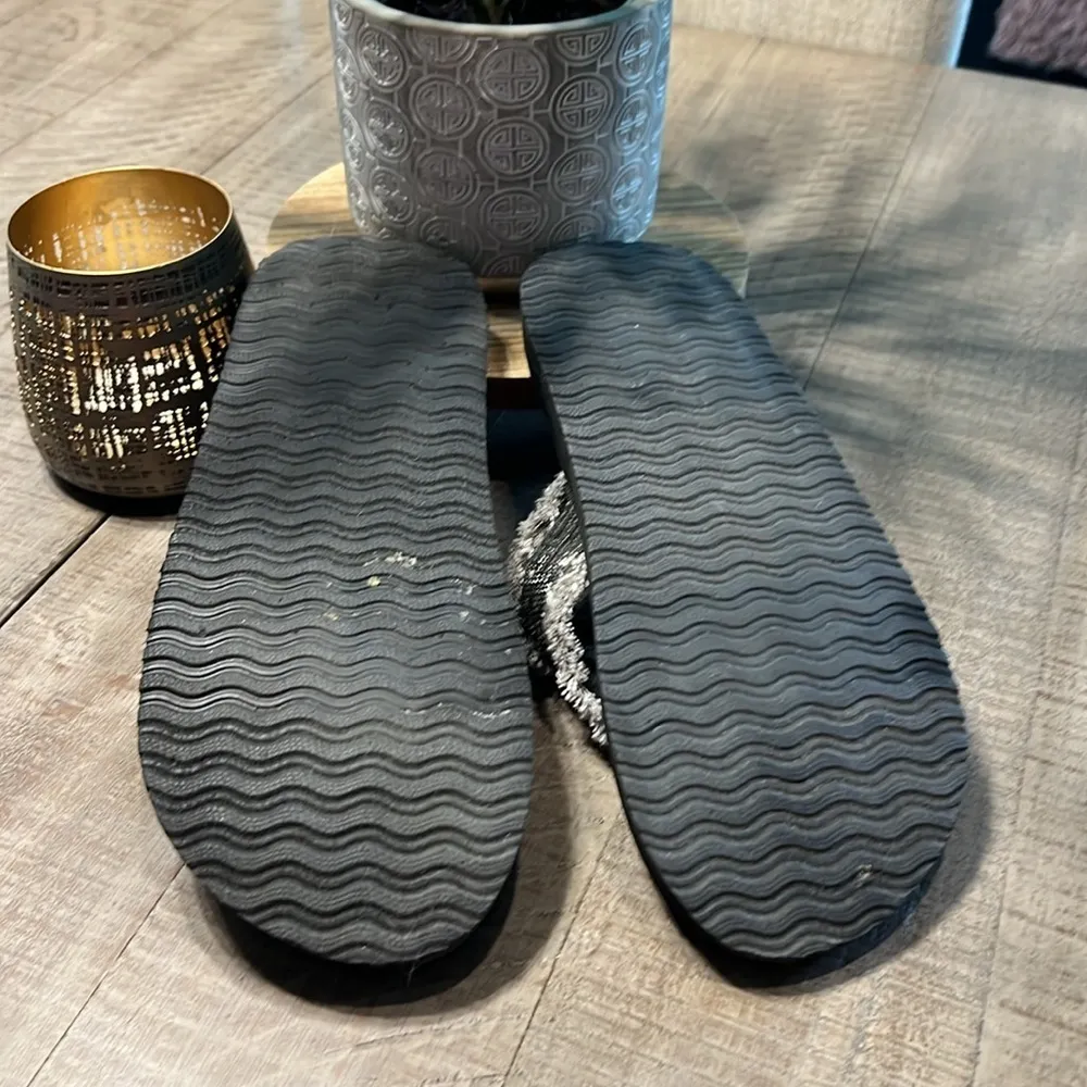 Worn once…LIKE NEW GYPSY JAZZ flop Gray Size 9.5 - Image 3
