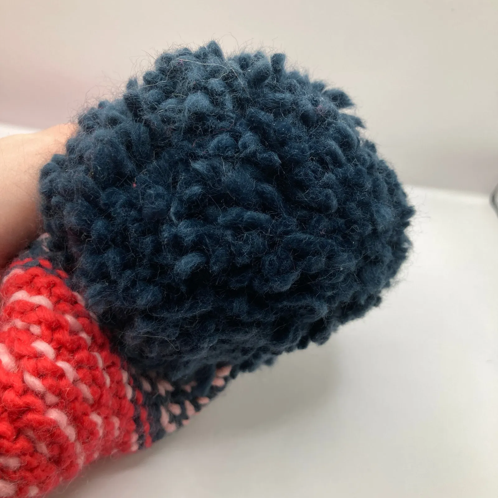 Orage Adult M Red & Blue Diamond Chunky Knit Fleece Lined Beanie Ski Outdoor Size M - Image 4