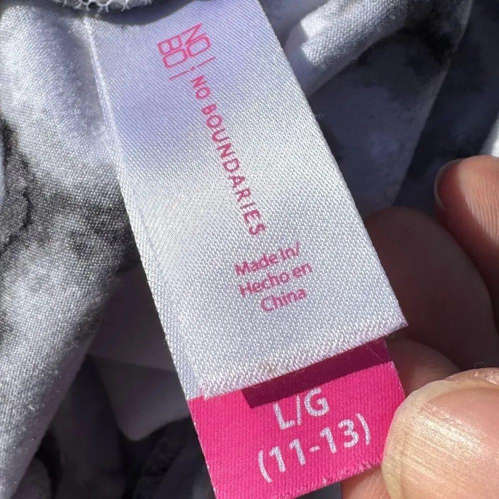 NoBo black and white smoke print tie dye hoodie / L / Excellent condition - Image 2