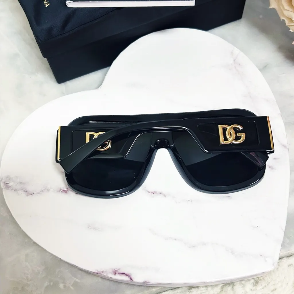 Authentic Dolce & Gabbana Black & Gold DG Mask Unisex Sunglasses - Image 5